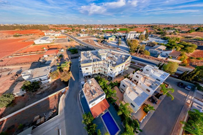 Image No.25-3 Bed Apartment for sale