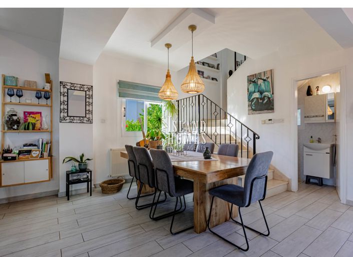 Image No.11-3 Bed Villa / Detached for sale