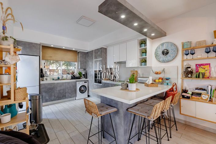 Image No.12-3 Bed Villa / Detached for sale