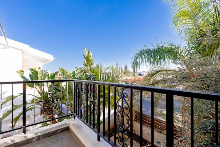 Image No.28-3 Bed Villa / Detached for sale