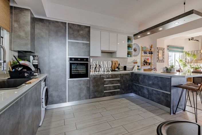 Image No.6-3 Bed Villa / Detached for sale