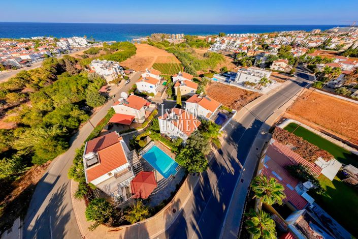 Image No.9-3 Bed Villa / Detached for sale