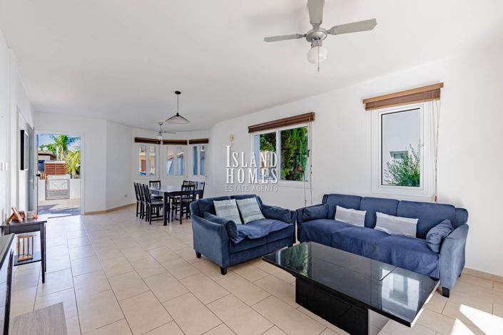 Image No.3-3 Bed Villa for sale