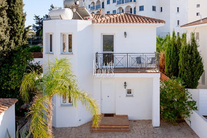 Image No.27-3 Bed Villa for sale