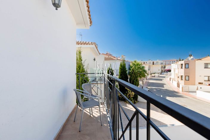 Image No.28-3 Bed Villa for sale