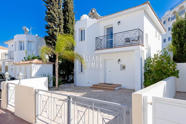 Image No.8-3 Bed Villa for sale