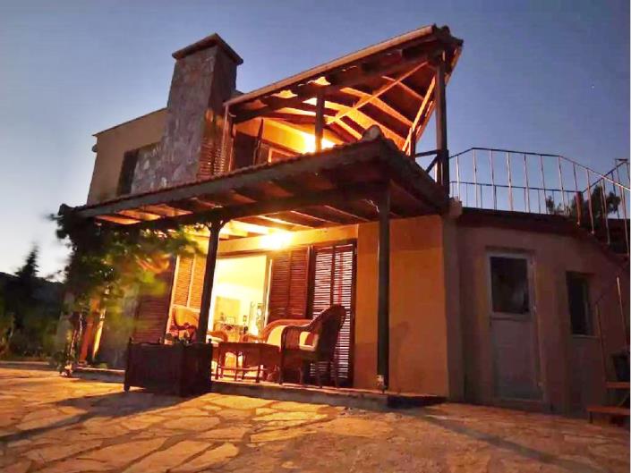 Image No.3-6 Bed House for sale