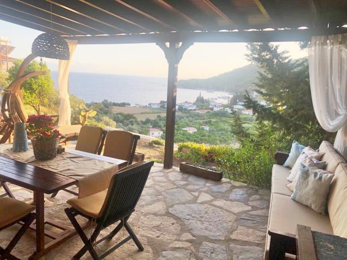 Image No.9-6 Bed House for sale