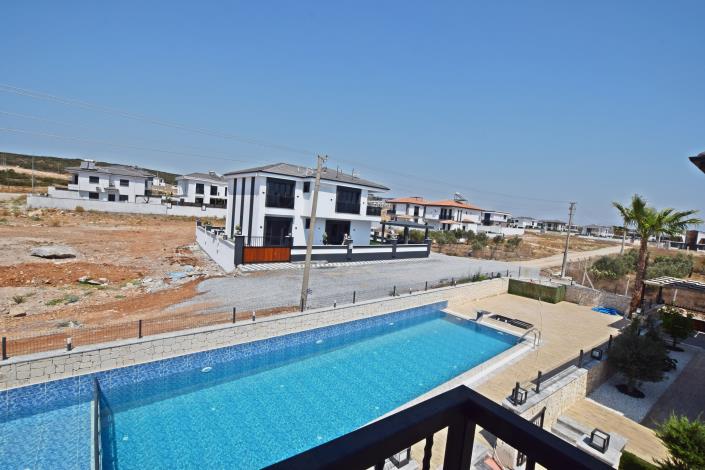 Image No.38-3 Bed Villa / Detached for sale