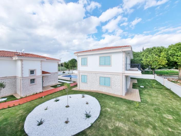 Image No.12-2 Bed Apartment for sale