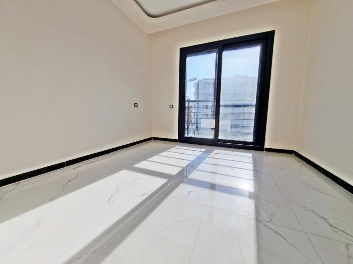 Image No.17-2 Bed Apartment for sale