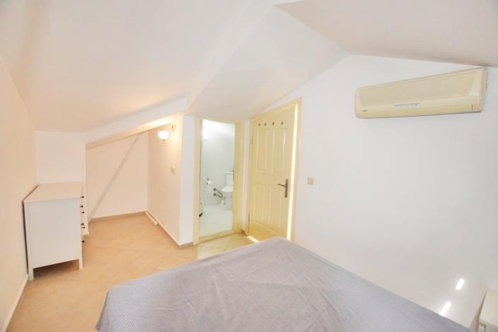 Image No.23-3 Bed Semi-Detached for sale