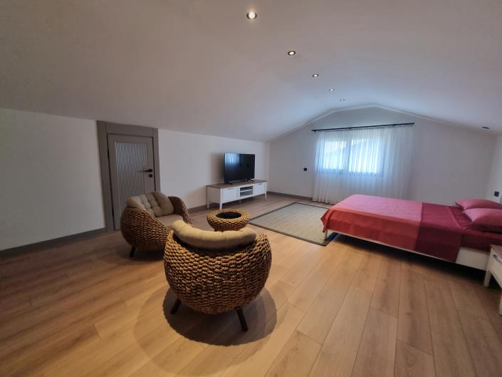 Image No.32-4 Bed Villa / Detached for sale