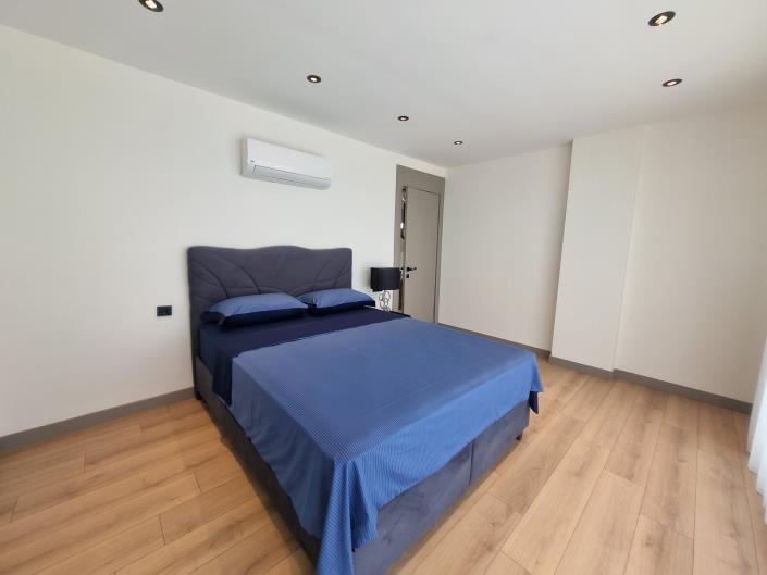 Image No.20-4 Bed Villa / Detached for sale