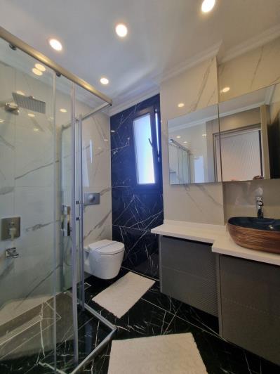 Image No.14-4 Bed Villa / Detached for sale