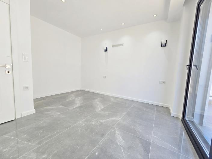 Image No.31-5 Bed Semi-Detached for sale