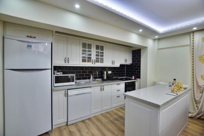 Image No.21-2 Bed Apartment for sale