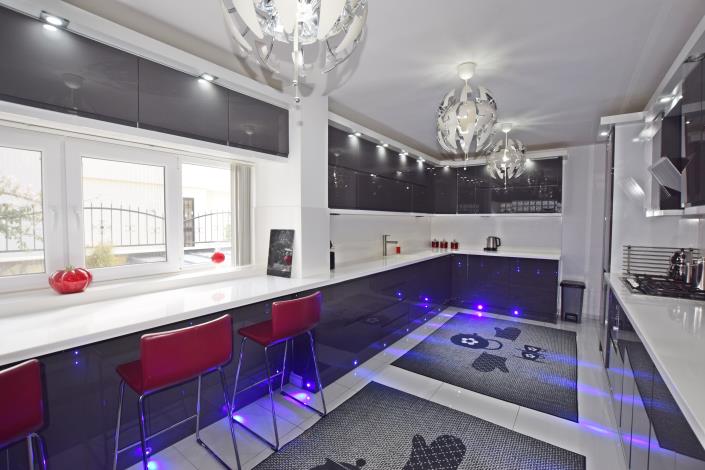 Image No.17-6 Bed Villa / Detached for sale