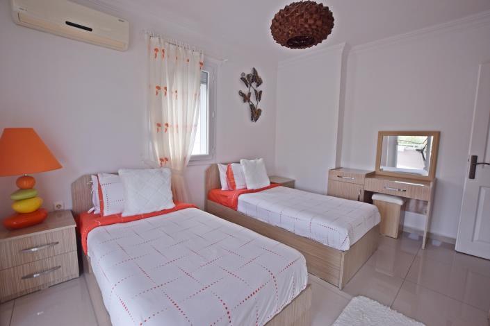 Image No.24-6 Bed Villa / Detached for sale