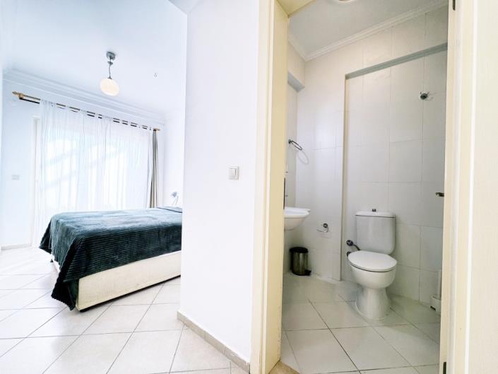 Image No.30-3 Bed Duplex for sale