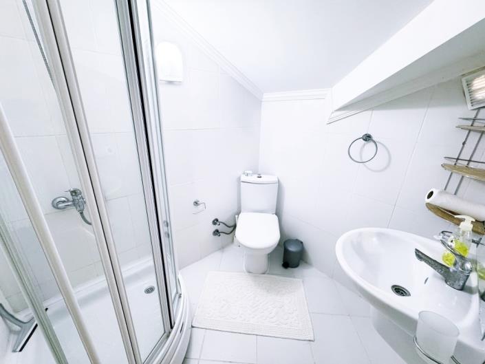 Image No.37-3 Bed Duplex for sale