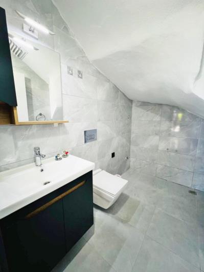 Image No.21-3 Bed Semi-Detached for sale