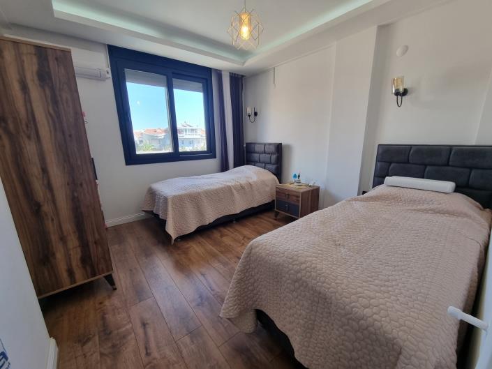 Image No.24-3 Bed Semi-Detached for sale