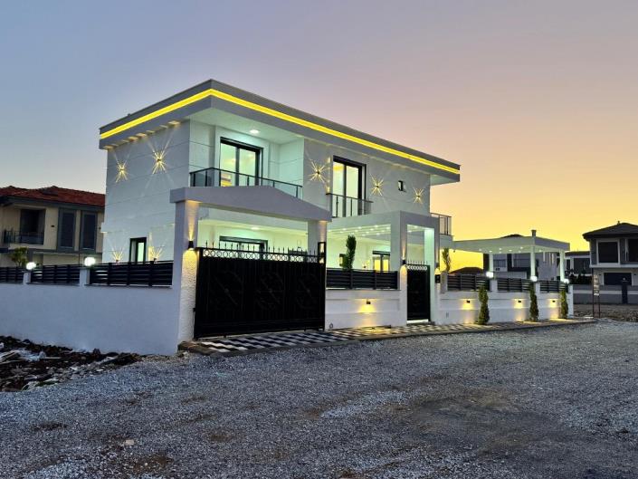 Image No.6-3 Bed Villa / Detached for sale