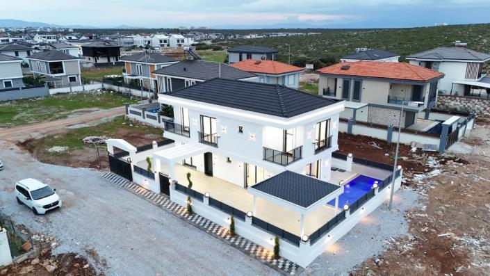 Image No.3-3 Bed Villa / Detached for sale