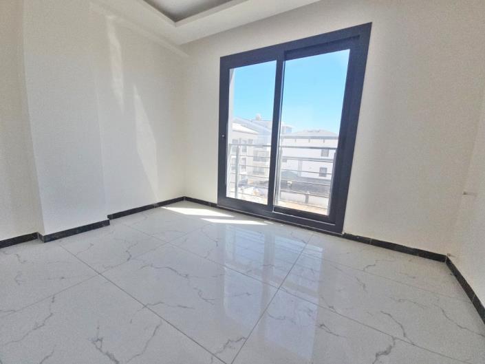 Image No.17-3 Bed Duplex for sale