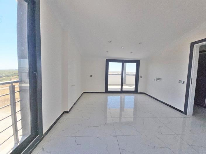 Image No.9-3 Bed Duplex for sale