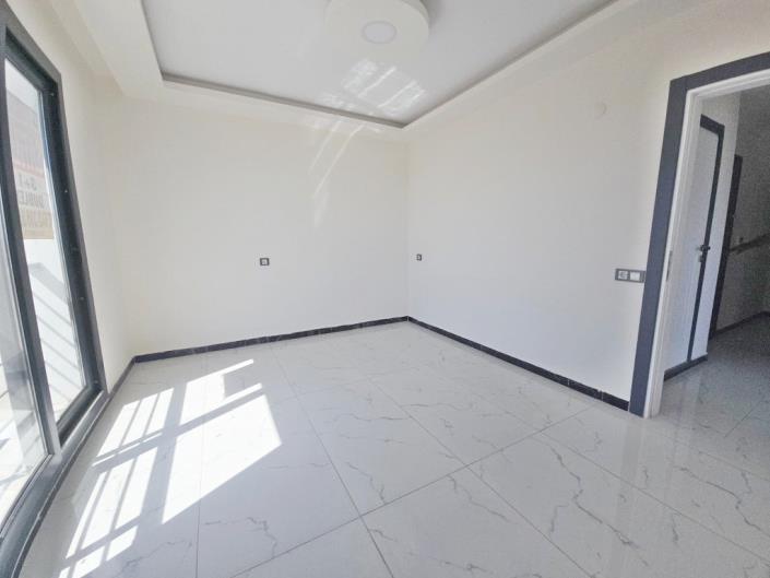 Image No.19-3 Bed Duplex for sale