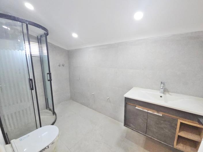 Image No.20-3 Bed Duplex for sale