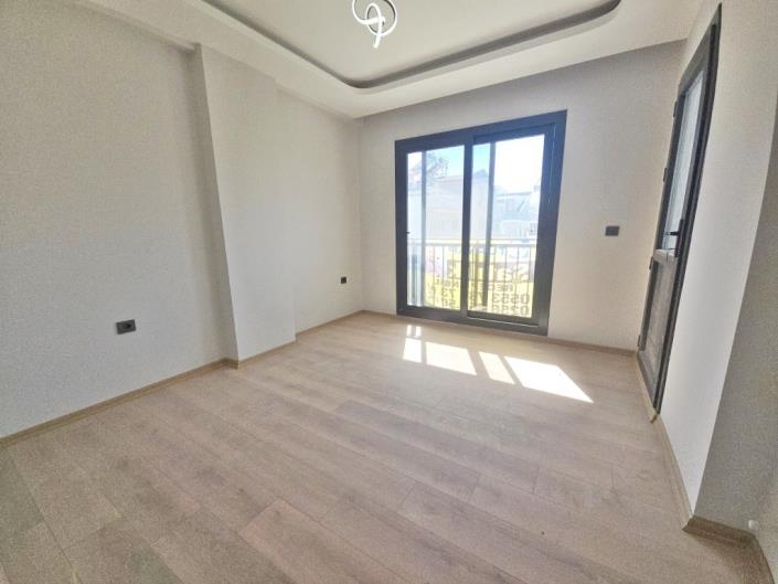 Image No.15-3 Bed Duplex for sale