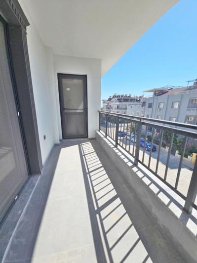 Image No.16-3 Bed Duplex for sale