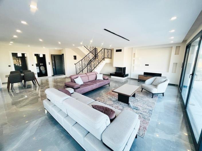 Image No.7-5 Bed Villa / Detached for sale