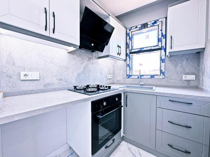 Image No.8-3 Bed Duplex for sale