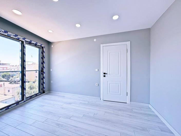 Image No.20-3 Bed Duplex for sale