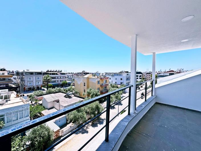 Image No.30-3 Bed Duplex for sale