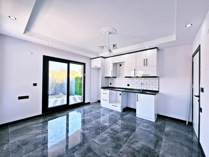 Image No.14-2 Bed Apartment for sale