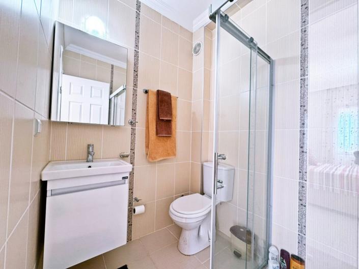 Image No.36-2 Bed Apartment for sale