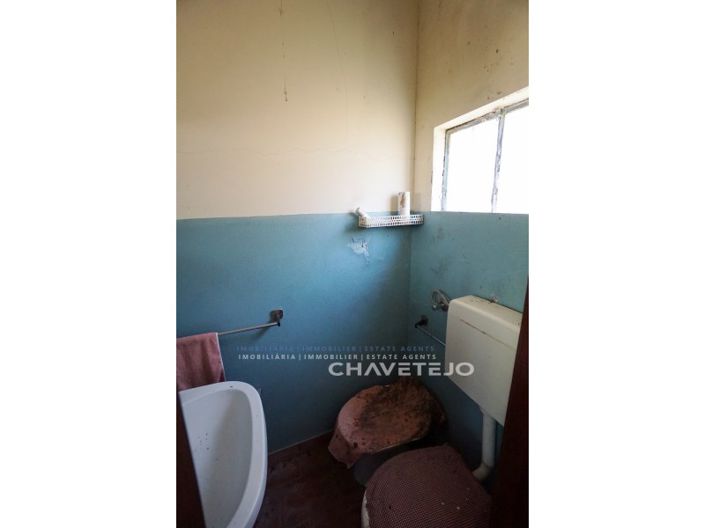 Image No.14-2 Bed Farmhouse for sale