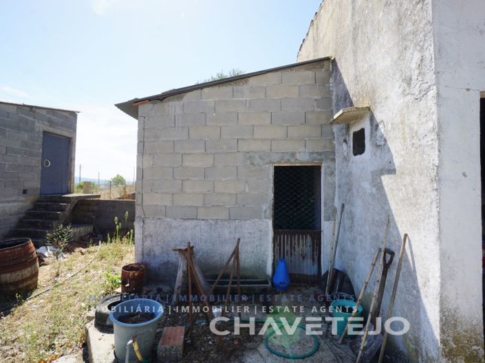 Image No.20-2 Bed Farmhouse for sale