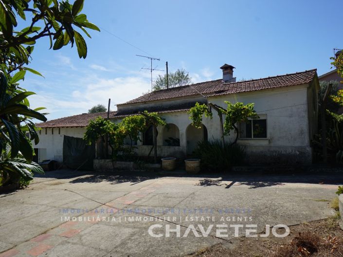 Image No.21-2 Bed Farmhouse for sale