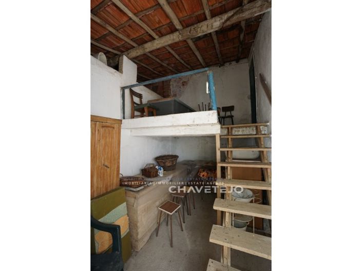 Image No.30-2 Bed Farmhouse for sale