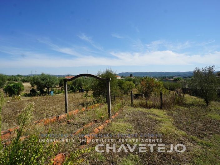 Image No.45-2 Bed Farmhouse for sale