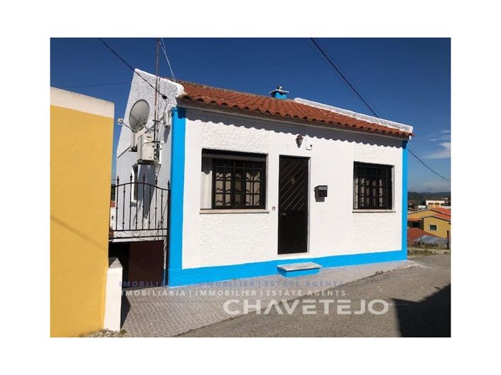 Image No.1-2 Bed House for sale