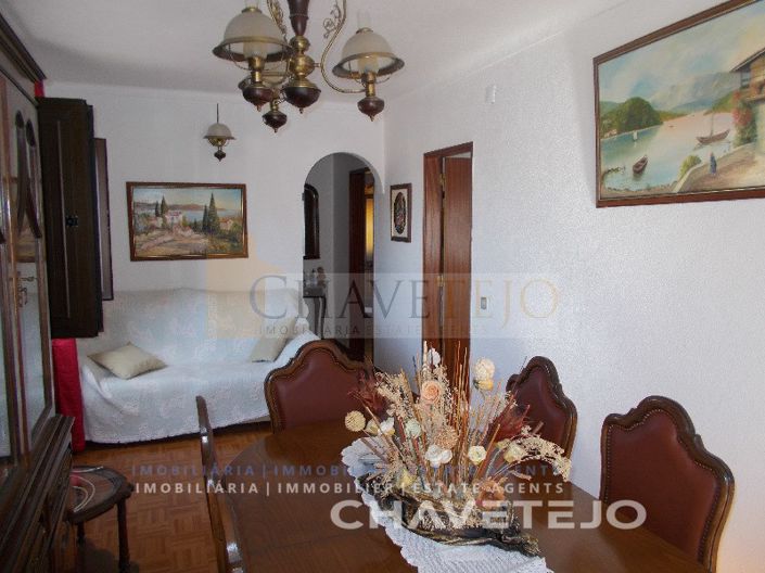 Image No.7-2 Bed House for sale