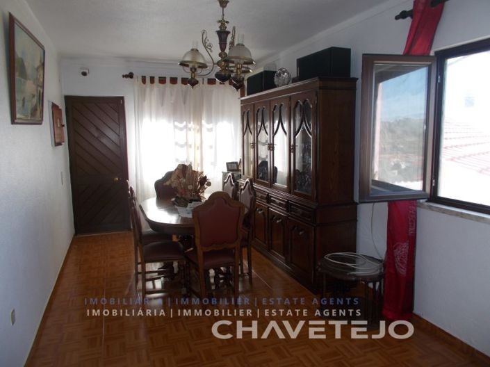 Image No.9-2 Bed House for sale