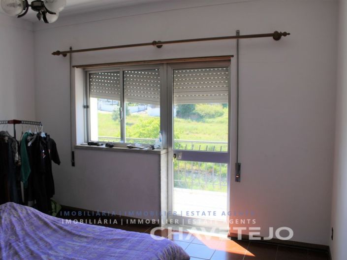 Image No.14-3 Bed Commercial for sale